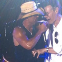 Randy Travis Joins Kenny Chesney on Stage