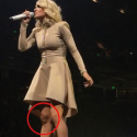 Carrie Underwood’s Royal Knee